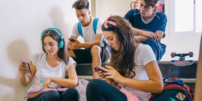 Plataformas são alvo de investigação por falharem em barrar menores de 16 anos na Austrália - Imagem do artigo