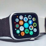 Imagem destacada – Como pagar por aproximação usando um smartwatch: guia prático para Galaxy Watch e Apple Watch