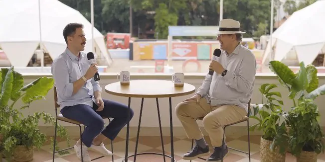 Eduardo Giannetti discute impacto digital e reflexões sobre a vida na era da tecnologia