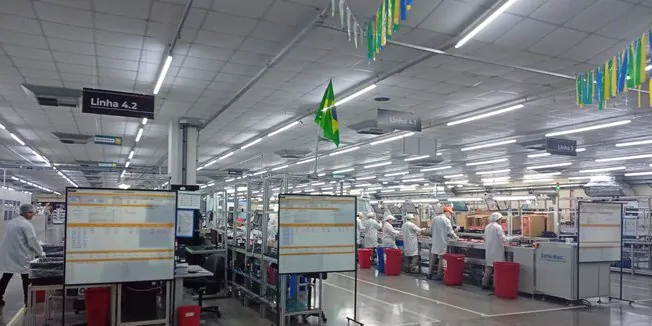 Positivo Tecnologia fabrica 4,3 milhões de eletrônicos por ano na Zona Franca de Manaus