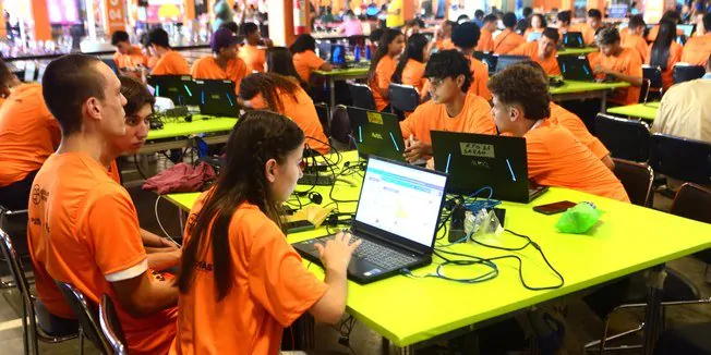 Goiânia se destaca como polo nacional de inteligência artificial com investimento de R$ 500 milhões