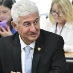 Imagem destacada – Cientistas expandem buscas por tratamento experimental para doença rara de Lito Sousa