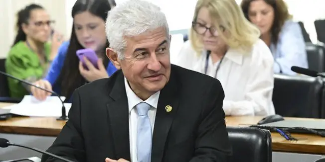 Cientistas expandem buscas por tratamento experimental para doença rara de Lito Sousa