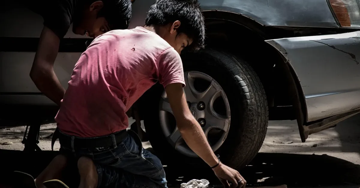 child-labor-934893_1280